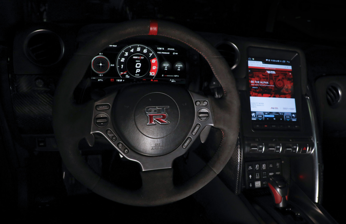 Motec R35 Gt R Kit MOTEC C1212 DISPLAY KIT FOR R35 GT-R | Precision Performance And Coatings